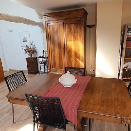 Appartement De Charme Au Coeur De Nevers Exteriör bild