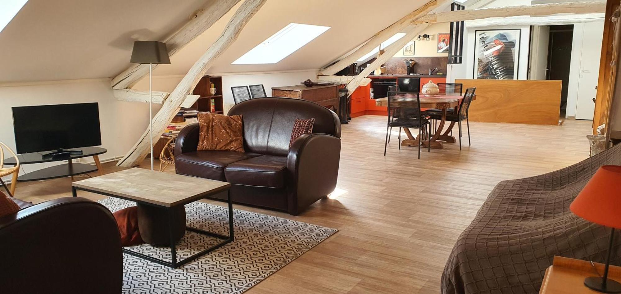 Appartement De Charme Au Coeur De Nevers Exteriör bild