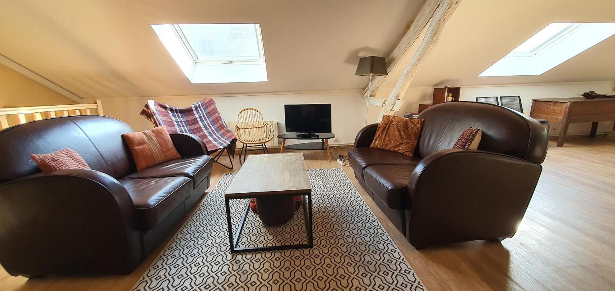 Appartement De Charme Au Coeur De Nevers Exteriör bild